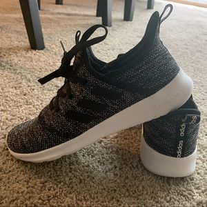 Adidas Cloud foam shoes - Women’s Size 7.5